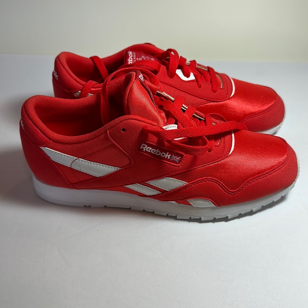 Reebok classic nylon j canton cobal sneakers.